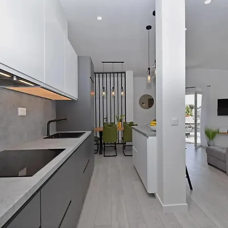 Apartman Andelko 6+2 * Tucepi