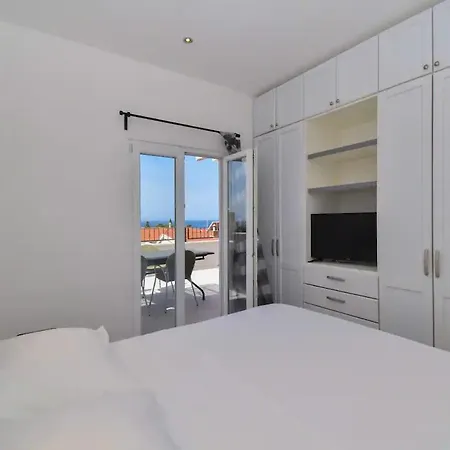 Apartman Andelko 6+2 Apartment Tucepi
