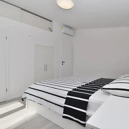 Apartman Andelko 6+2 Apartment Tucepi